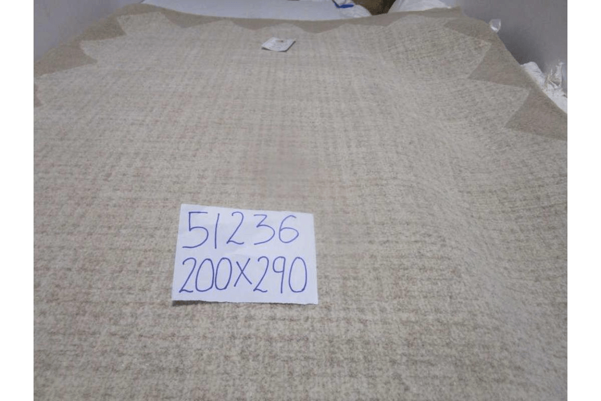 Carpet 100% Wool 2,5 Kg Pile Back Cotton With Tpr