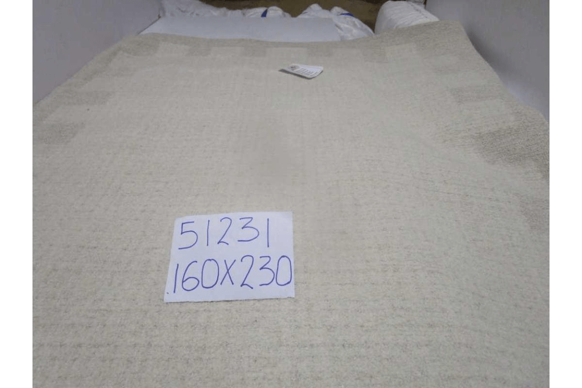 Carpet 100% Wool 2,5 Kg Pile Back Cotton With Tpr