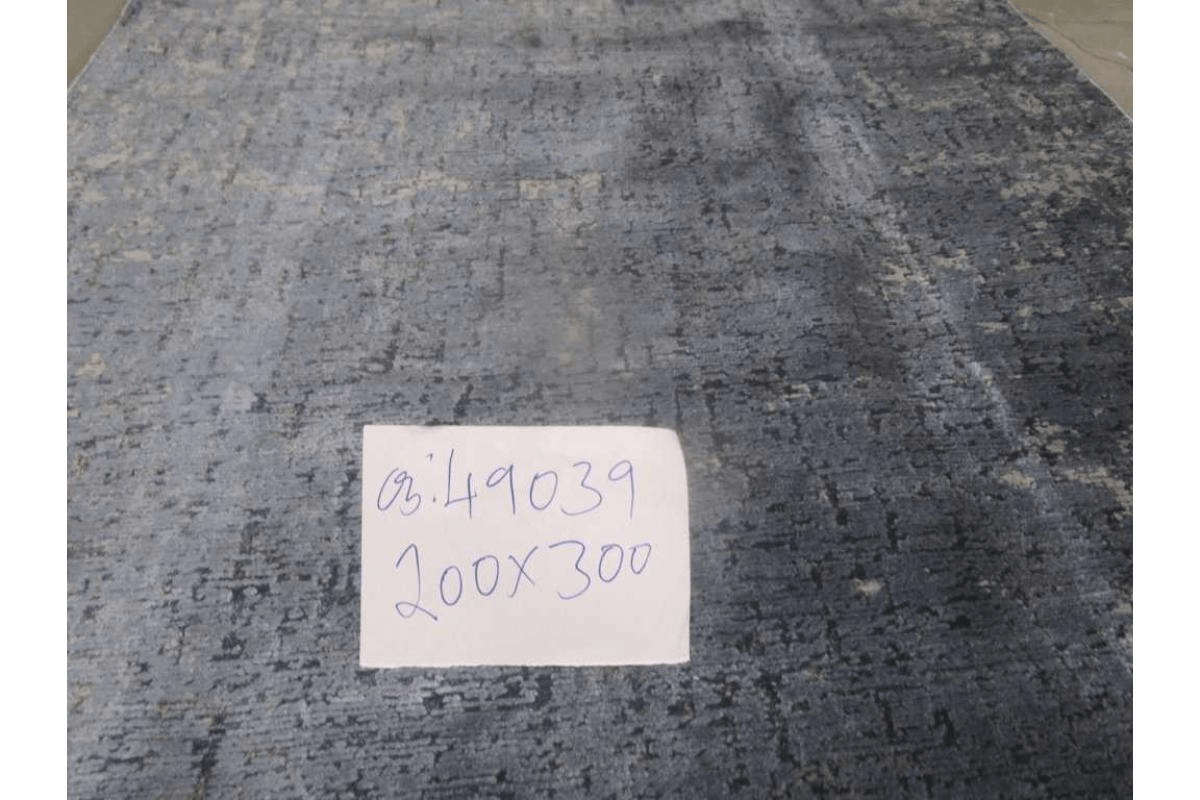 Carpet 200x300 Polyester Shrinked Cotton Backing 1,850 Grms/Sqm 576,000 Points 7mm Pile Hight Lb97a / Kib17