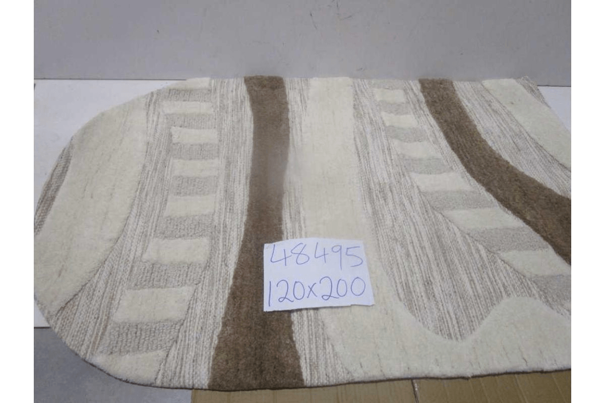 Carpet Woven And Handtufted 100% Wool Cotton Backing 3800 Gsm - Pile 2 Kg