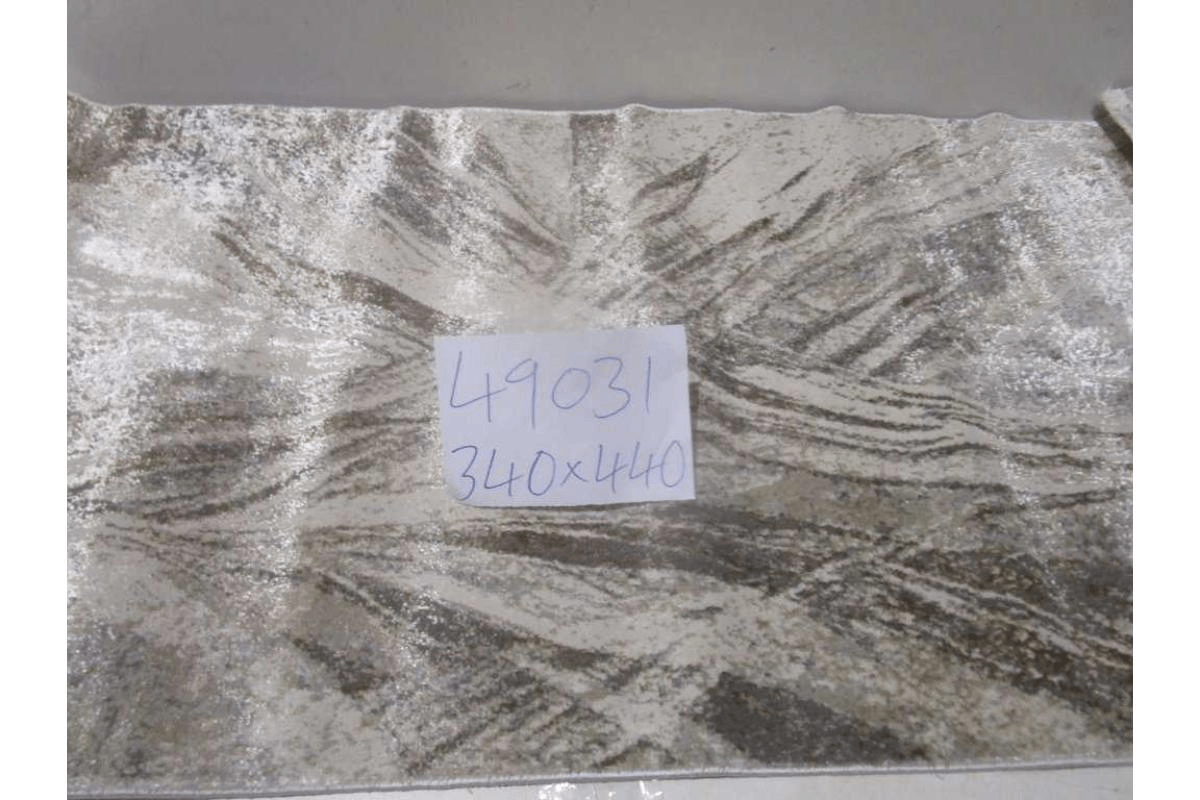 Carpet 340x440 Polyester + Poly Shrink 1,740 Grms/Sqm 480,000 Pts 6mm Pile Hight Ld17b / Css18