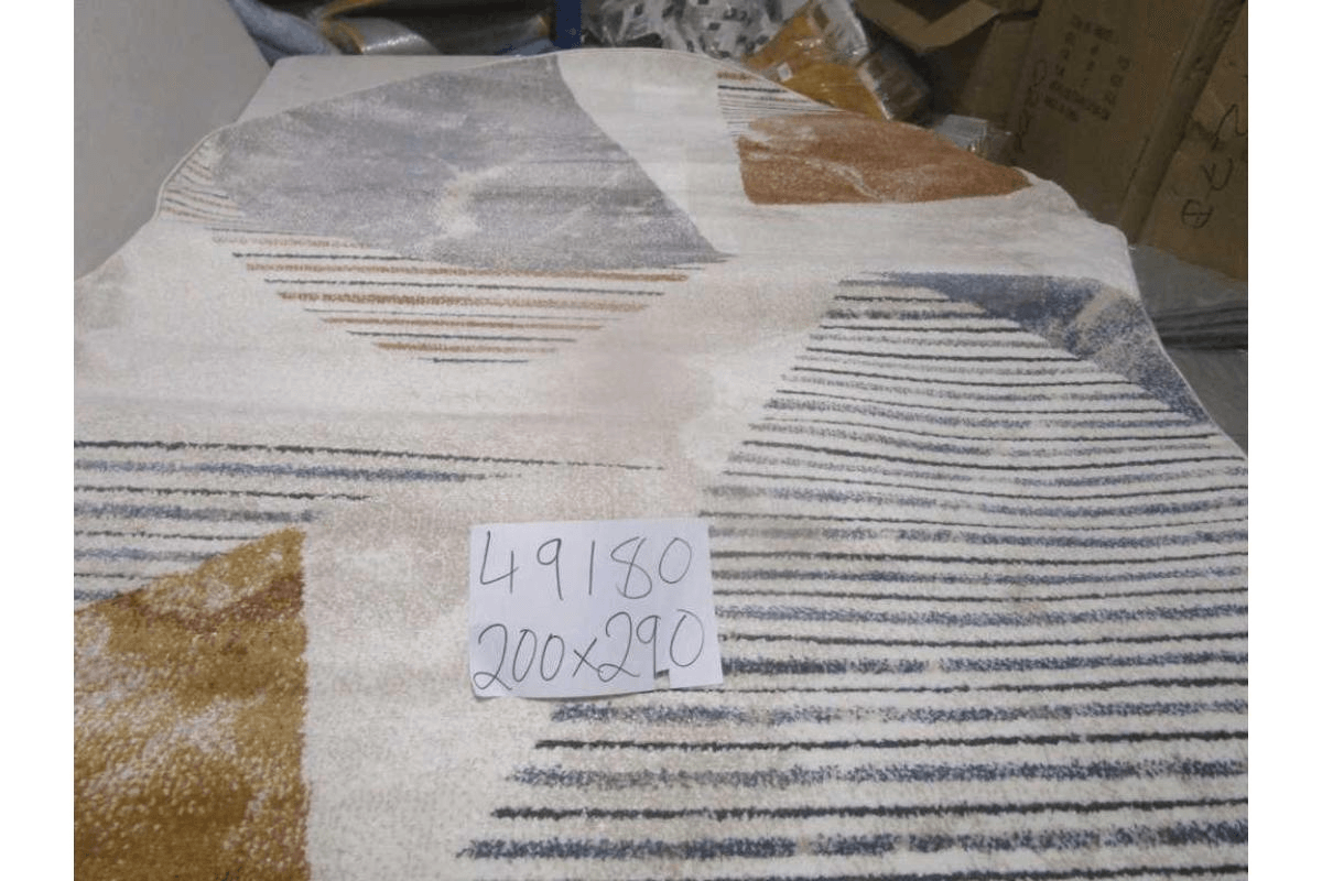 Carpet 200x290 Rio Soft Yarn Headset With Shrink Polyester 2,200 Grm / Sqm 224,000 Pnt/Sqm 12mm Pile Height Free Shape Hjk75 Orange/Cream