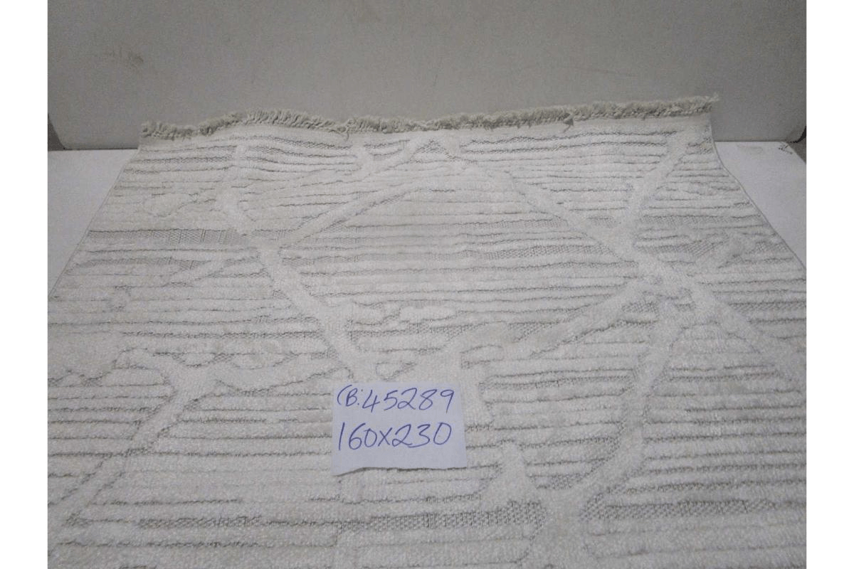 Carpet Creame - White Terra Pp Frized / Headset 1,900-2,000 Gsm 160,000 Pnt/M2 10 Mm / Loup 6mm Micro Pp With Small Fringes 160x230 Cm