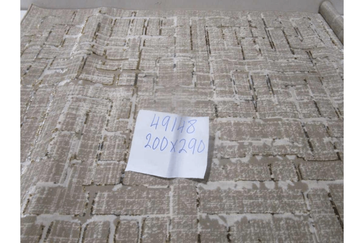 Carpet 200x290 Shiny Shrink Polyester + Pp 1,750 Gsm 420,000 Pts Cream/Multi