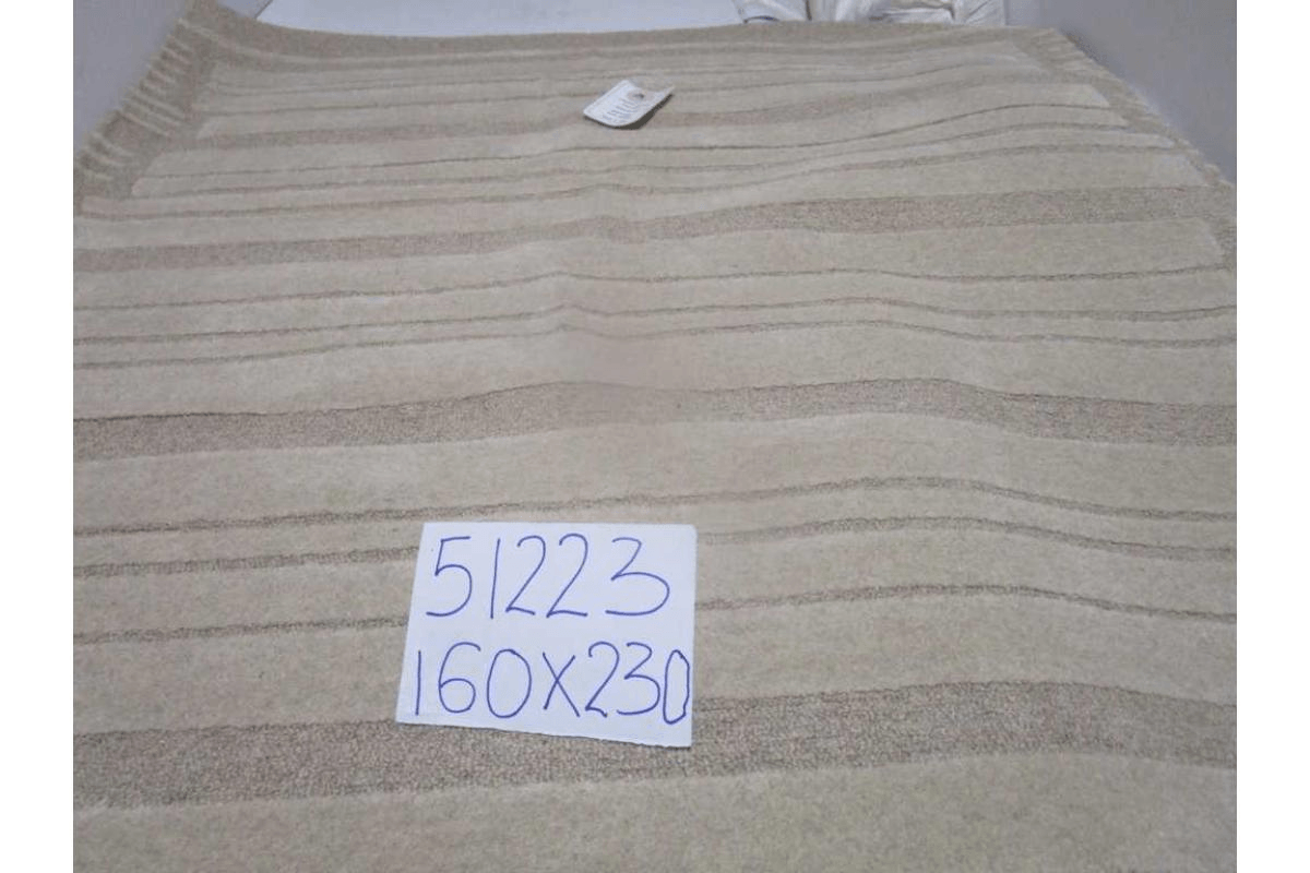 Carpet 100% Wool 2,5 Kg Pile Back Cotton With Tpr