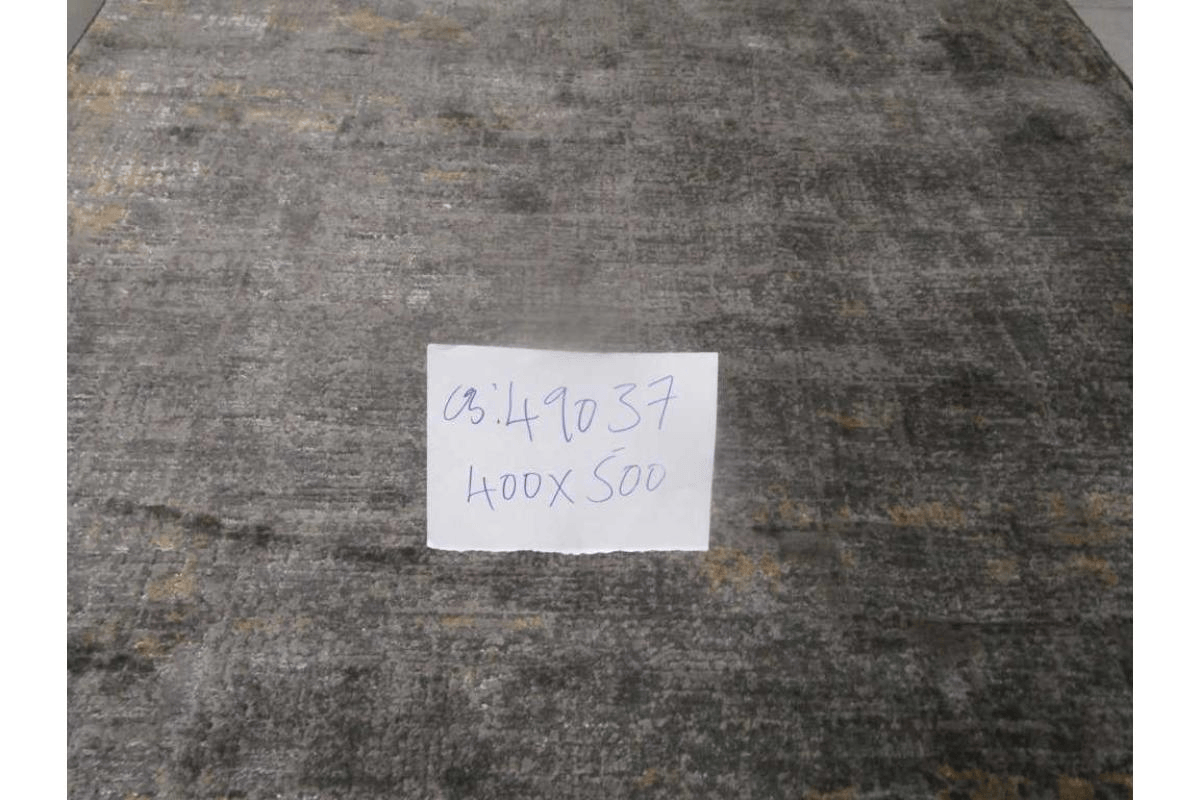Carpet 400x500 Polyester Shrinked Cotton Backing 1,850 Grms/Sqm 576,000 Points 7mm Pile Hight Lb96a / Lkg48