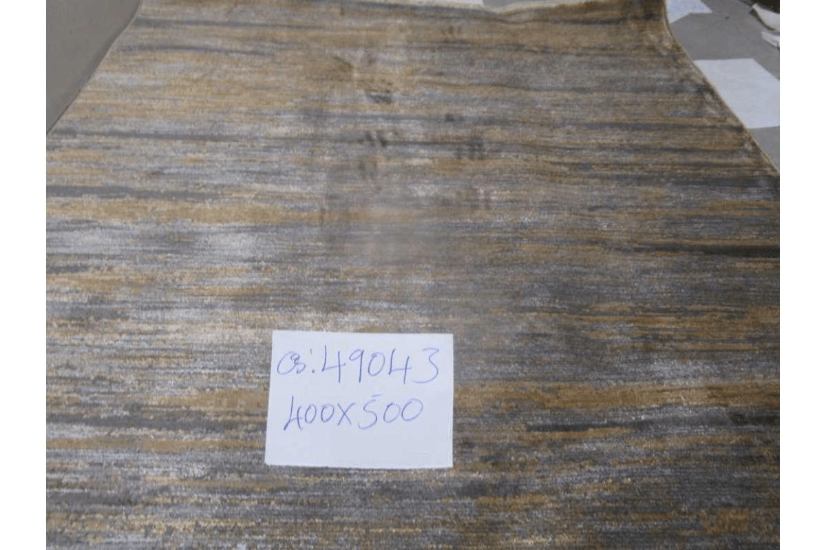 Carpet 400x500 Polyester Shrinked Cotton Backing 1,850 Grms/Sqm 576,000 Points 7mm Pile Hight Lc03b / Lkg48