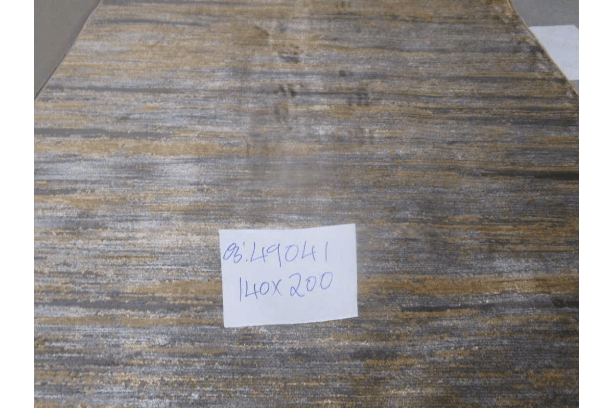 Carpet 140x200 Polyester Shrinked Cotton Backing 1,850 Grms/Sqm 576,000 Points 7mm Pile Hight Lc03b / Lkg48