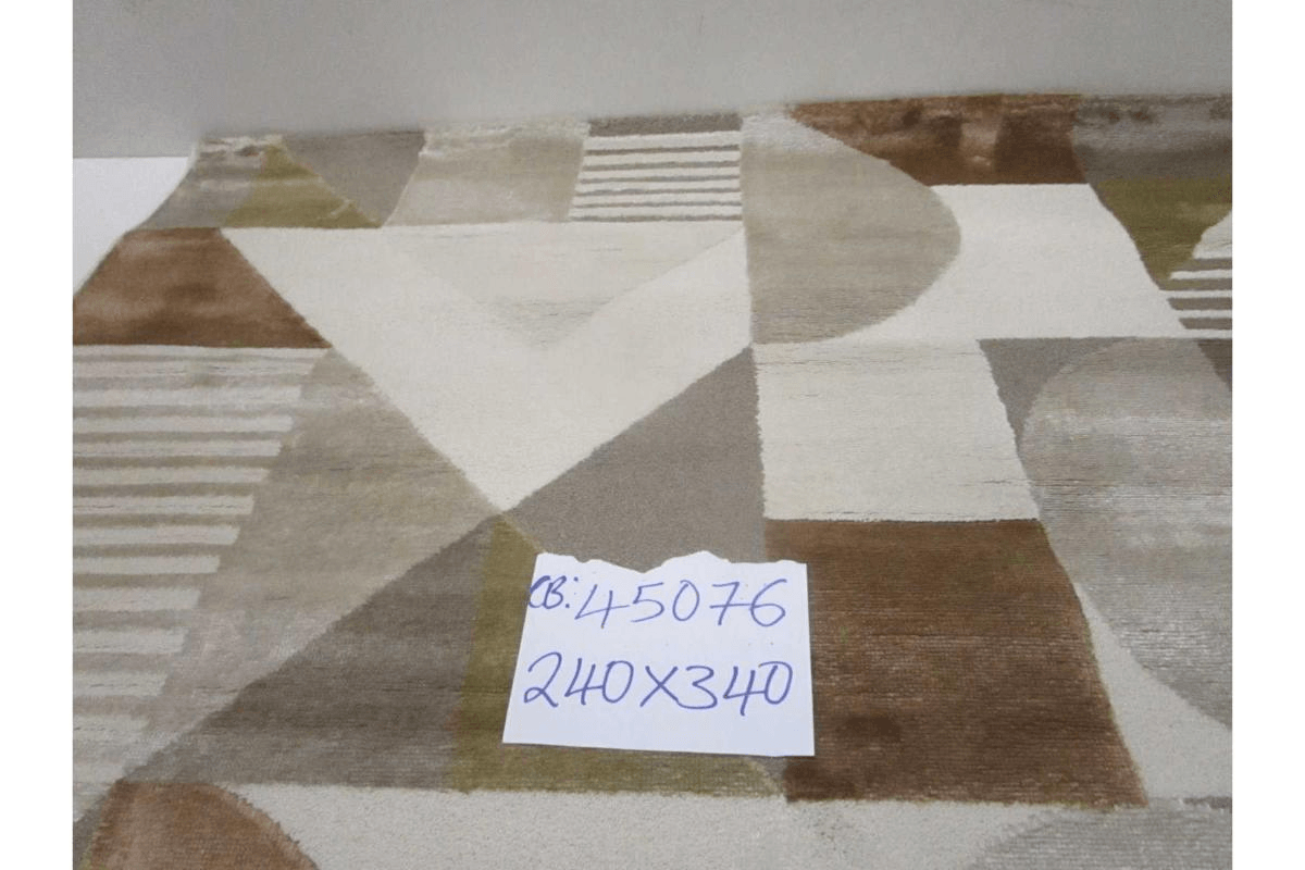 Carpet Cream Modda (D001) Headset + Polyester 224.000 Pts/M2 Pile Hight : 12 Mm 2000gsm Pp Polyster 240x340 Cm