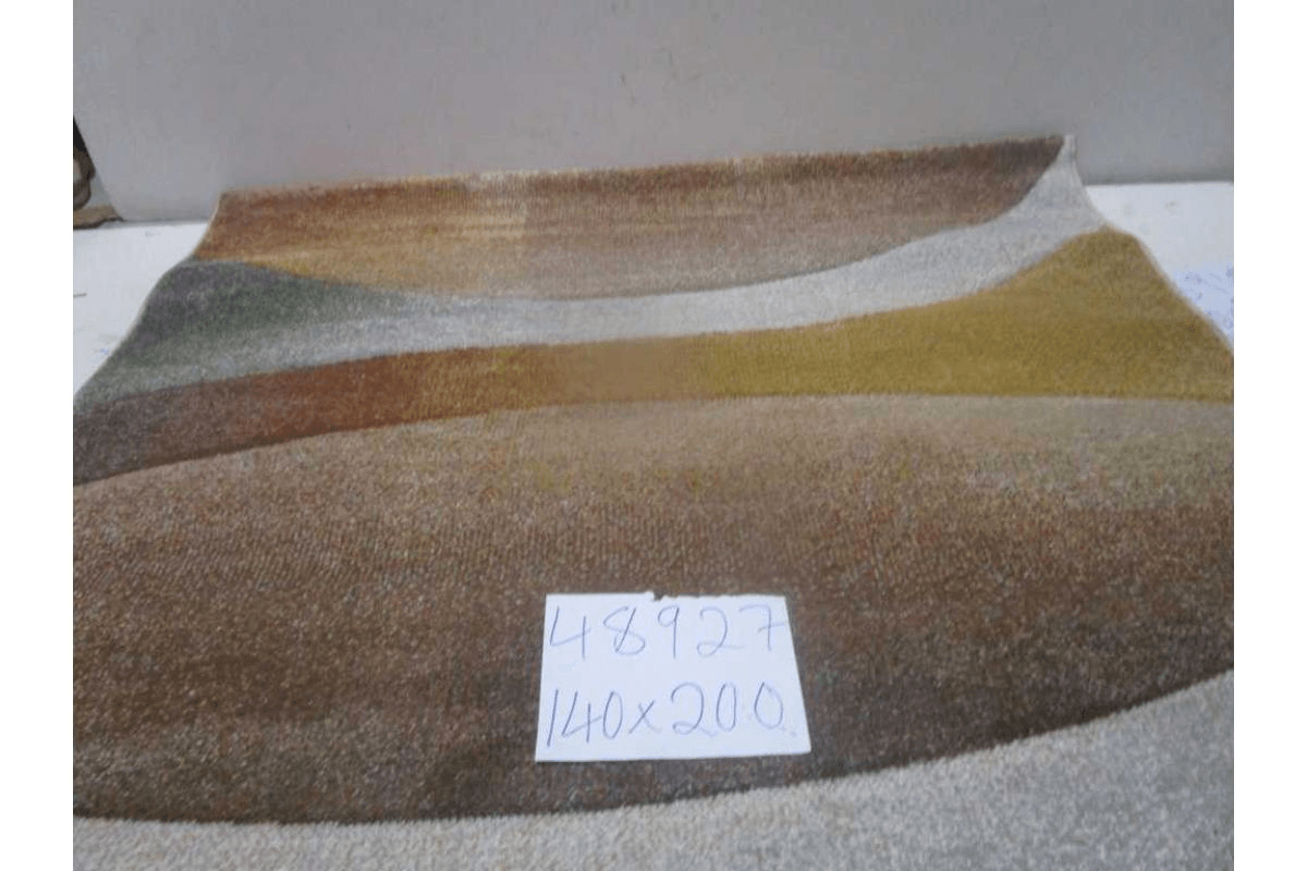 Carpet 140x200 Bond (Aura V77) Pp + Headset Hand Carved 2,200 Gsm/Sqm 243,200 Points/Sqm 10mm Pile Height 020 Rose