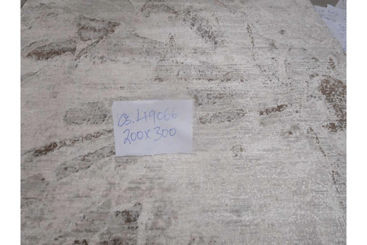 Carpet 200x300 Polyester Shrinked Cotton Backing 2,200 Grms/Sqm 624,000 Points 8mm Pile Hight Lb87a / Ccm24