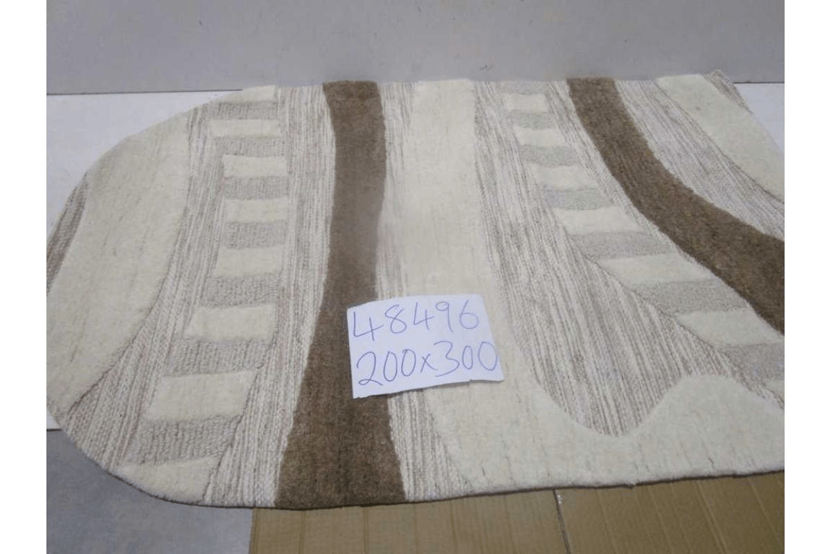 Carpet Woven And Handtufted 100% Wool Cotton Backing 3800 Gsm - Pile 2 Kg