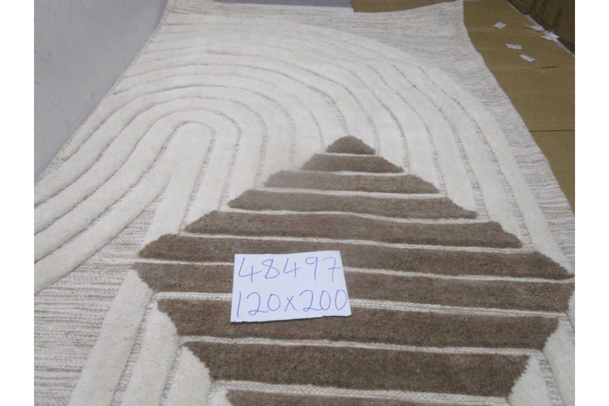 Carpet Woven And Handtufted 100% Wool Cotton Backing 1800 Gsm Pile