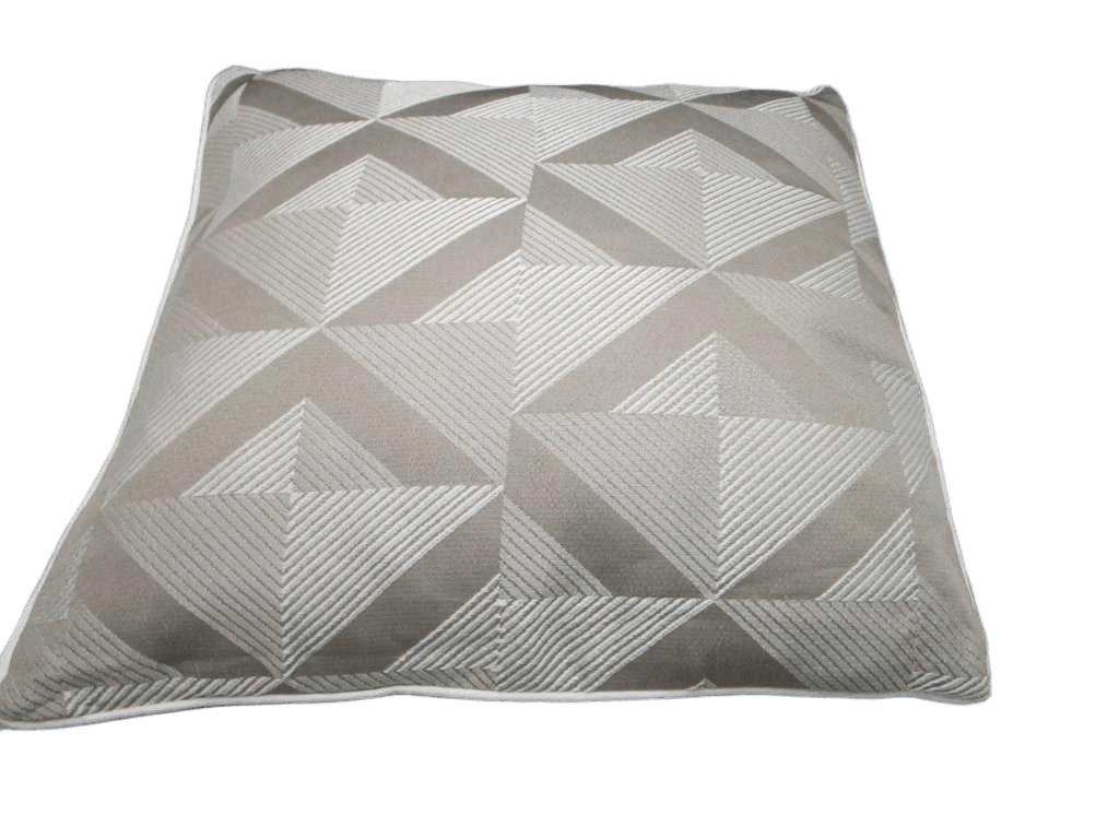 Cushion With 400grs Filling Vaccum Packing Zipper On The Top 100% Polyester Pipping Velvet Outside 0,5cm Matching Line