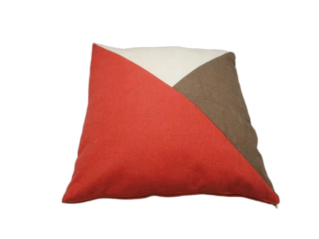 Cushion Brown+ White+ Red 400g Ployester