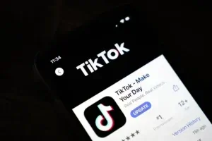 Le Royaume-Uni a interdit TikTok sur les appareils gouvernementaux.