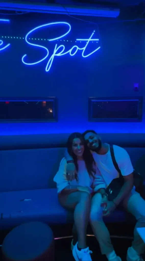 Veronica Rodriguez et Jamal Menzies passent des vacances ensemble au Mexique, ils vont toujours bien.