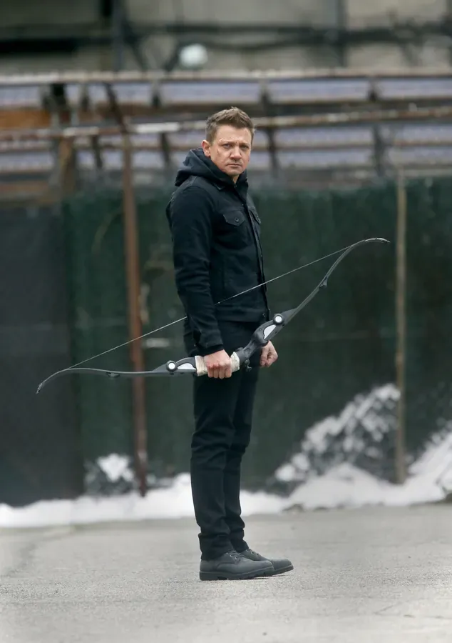 Star de Marvel Jeremy Renner ne considère plus le jeu d'acteur comme une « priorité » après son terrible accident impliquant une toupie à neige.