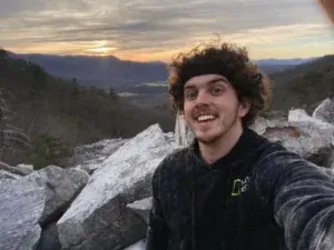 Que s'est-il passé pour Luke Hanna de ‘Home Town’ ? Où en est maintenant le client d'Erin et Ben Napier ?