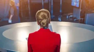 Alissa Carlson : 5 choses à savoir sur l'animatrice météo de CBS Los Angeles qui s'est évanouie à l'antenne