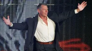 Vince McMahon’s Unusual New WWE Contract Gives Him the Right to Adapt His Own Story for Film 

Son nouveau contrat inhabituel avec la WWE donne à Vince McMahon le droit d'adapter sa propre histoire au cinéma.