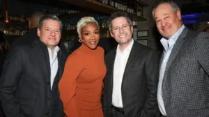 Bloomberg s'aventure à Hollywood, avec des projets pour exploiter ses informations journalistiques pour la télévision et le cinéma.