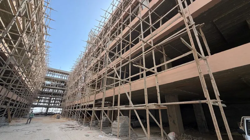 محل تجاري استثماري للبيع ٠١٠٦٩٣٣٣٩٨١