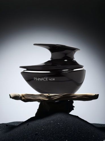 French Avenue Pinnace Noir (Unisex) 2