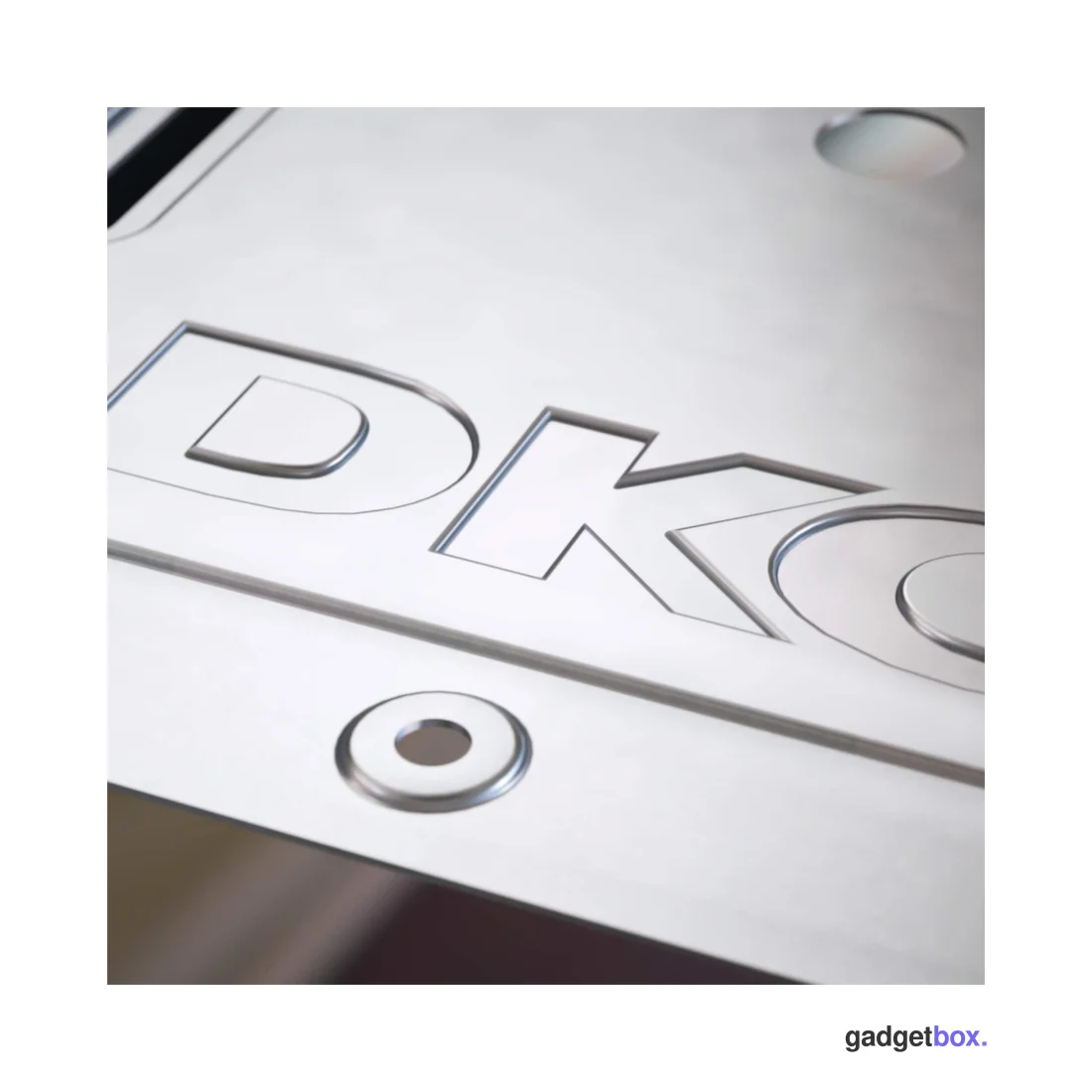 Лоток перфорированный DKC 35265 300х50 L3000