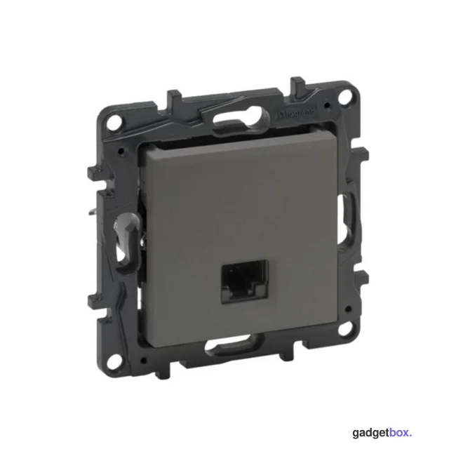 Информационная розетка одинарная Niloe Step RJ45 Кат.5e UTP Сталь