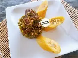 Assok Bitetam au Bœuf & Gombos