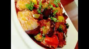 Disingui (Purée d'Aubergines à l'Huile Rouge)