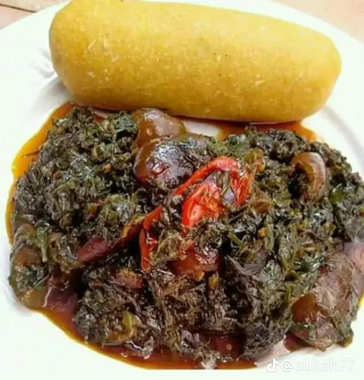 Eru Complet avec Water Fufu & Gari