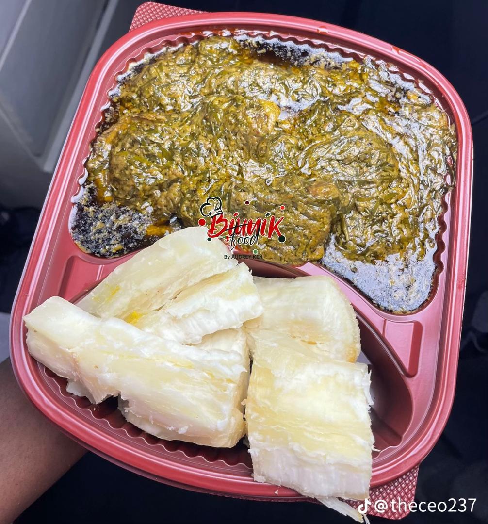 Authentic Savory Okok with Palm Nut Cream & Peanuts