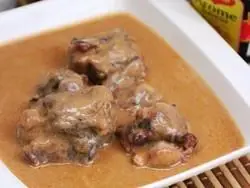 Braised Oxtail in Rich Peanut Butter Sauce