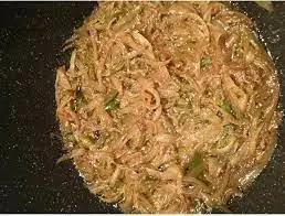 Sauce aux Oignons Fondante au Thym & Laurier