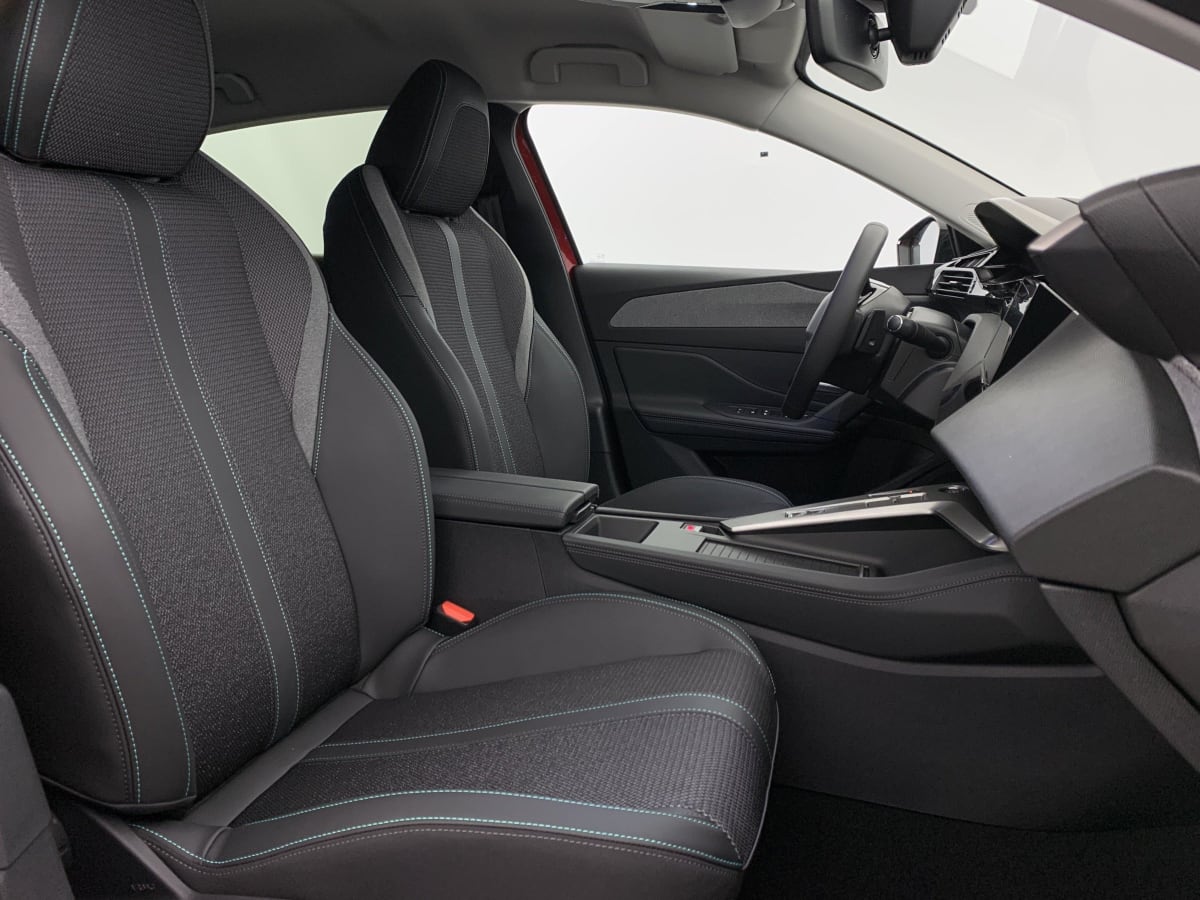 PEUGEOT 308 PureTech 130ch S S EAT8 Allure + Apple Carplay + Android Auto
