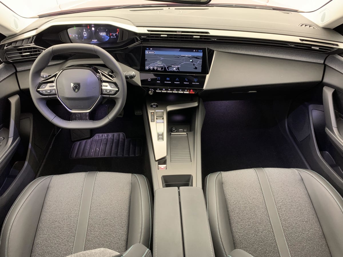 PEUGEOT 308 PureTech 130ch S S EAT8 Allure + Apple Carplay + Android Auto
