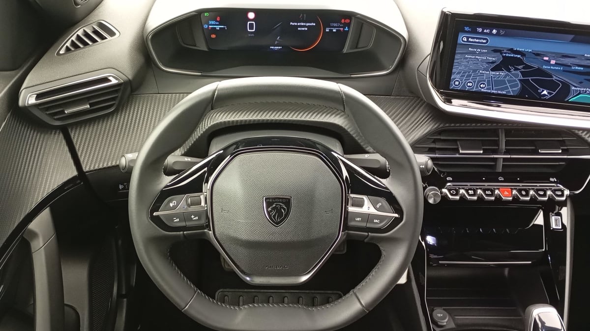 PEUGEOT 2008 PureTech 100 S S BVM6 Allure