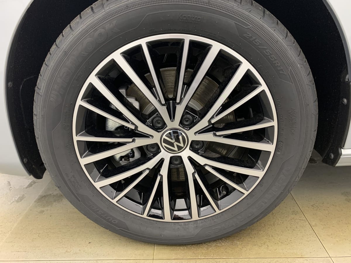 VOLKSWAGEN TOURAN 1.5 TSI EVO 150 DSG7 7pl VW Edition + Pack Easy