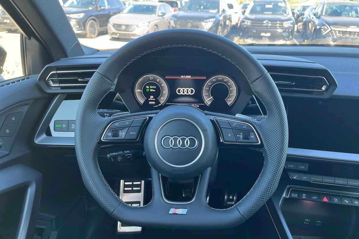 AUDI A3 SPORTBACK 45 TFSI E HYBRIDE RECHARGEABLE 272 S TRONIC 6 S LINE