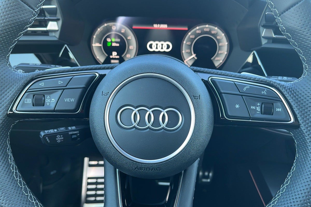 AUDI A3 SPORTBACK 45 TFSI E HYBRIDE RECHARGEABLE 272 S TRONIC 6 S LINE