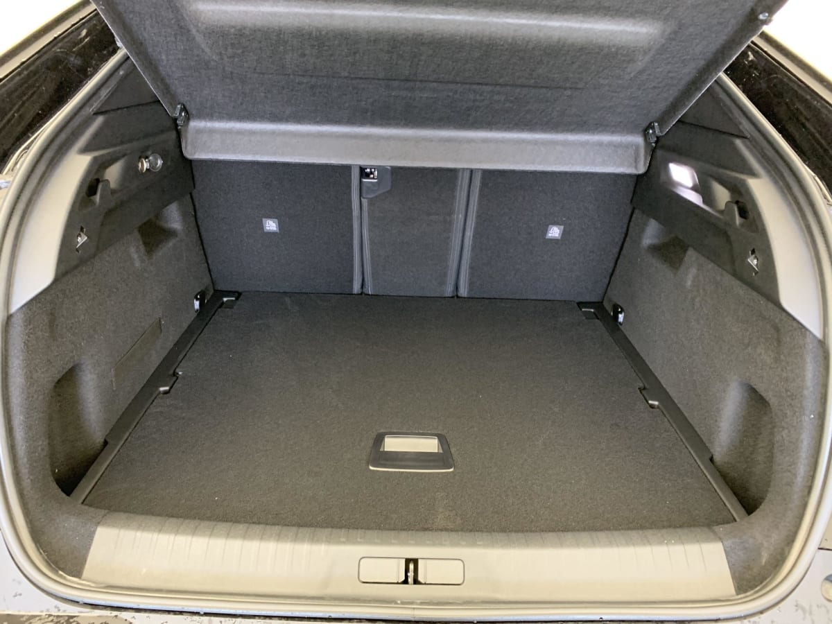 PEUGEOT 3008 Hybrid 145 e-DCS6 Allure