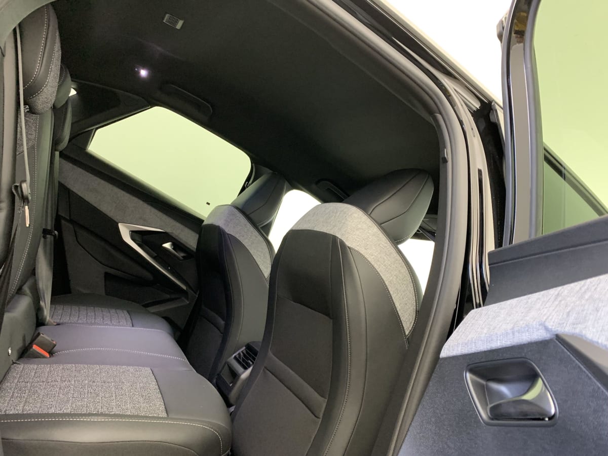 PEUGEOT 3008 Hybrid 145 e-DCS6 Allure