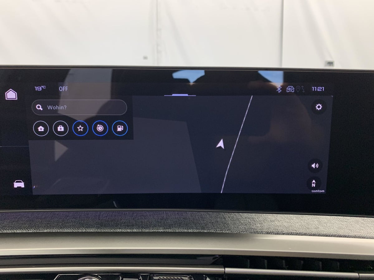 PEUGEOT 3008 Hybrid 145 e-DCS6 GT