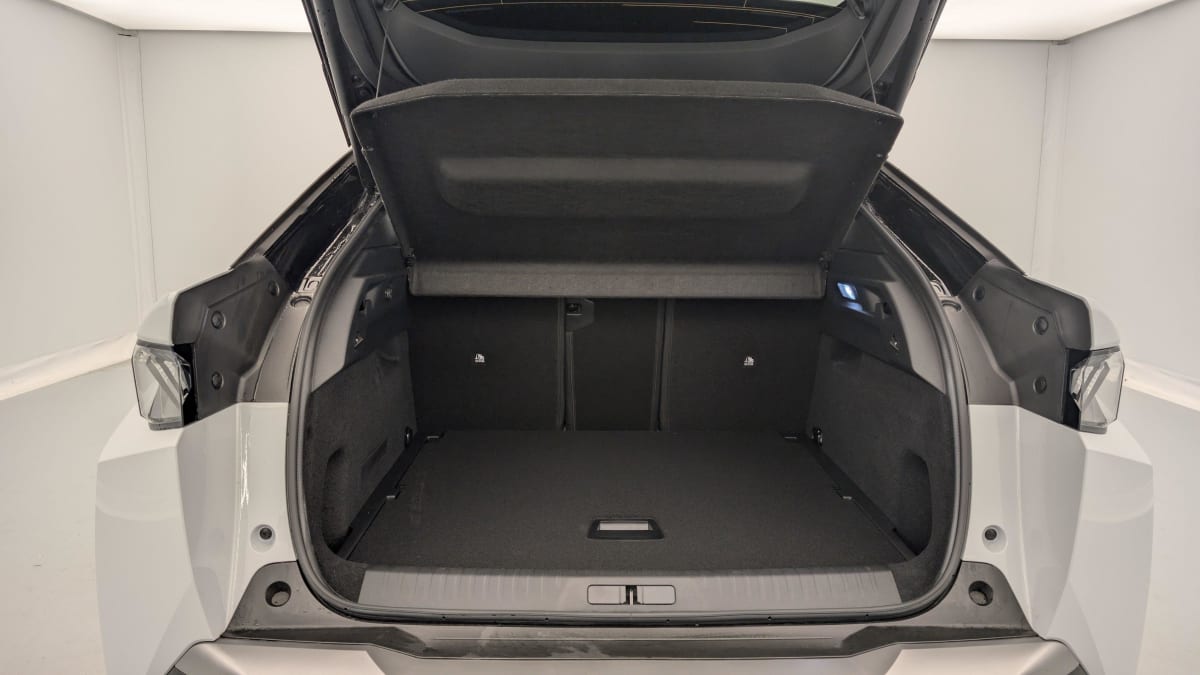 PEUGEOT 3008 Hybrid 145 e-DCS6 GT + Pack Hi-Fi Focal Système + Pack Toit Ouvrant