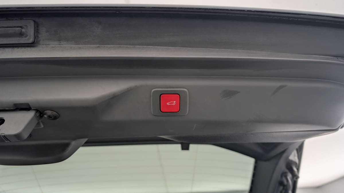 PEUGEOT 3008 Hybrid 145 e-DCS6 GT + Pack Hi-Fi Focal Système + Pack Toit Ouvrant