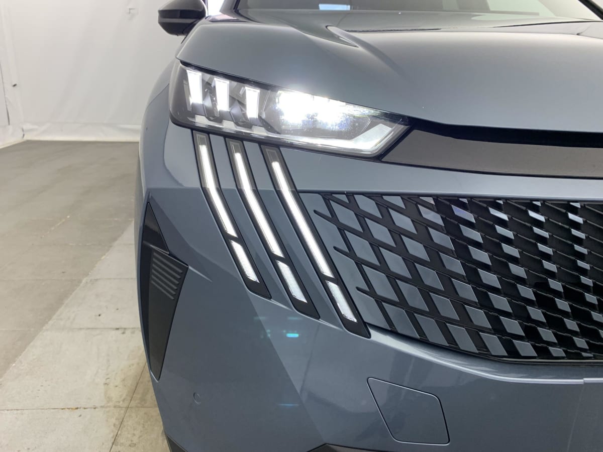 PEUGEOT 3008 Hybrid 145 e-DCS6 GT + Pack Toit ouvrant