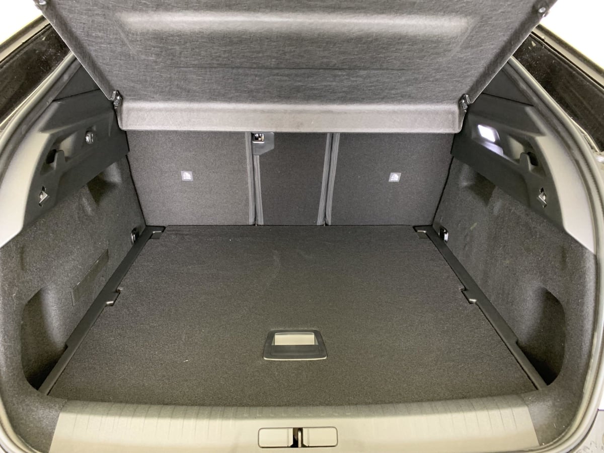 PEUGEOT 3008 Hybrid 145 e-DCS6 GT