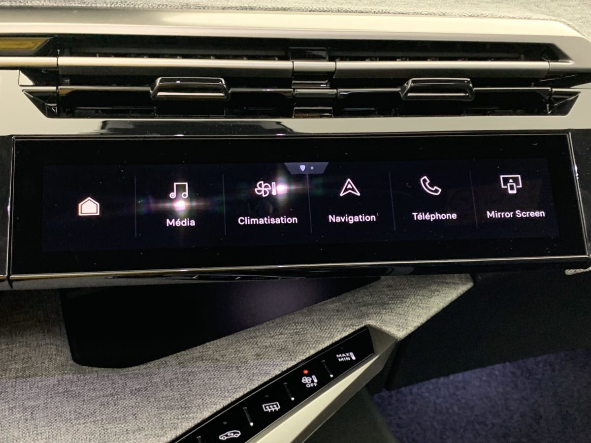 PEUGEOT 3008 Hybrid 145 e-DCS6 GT